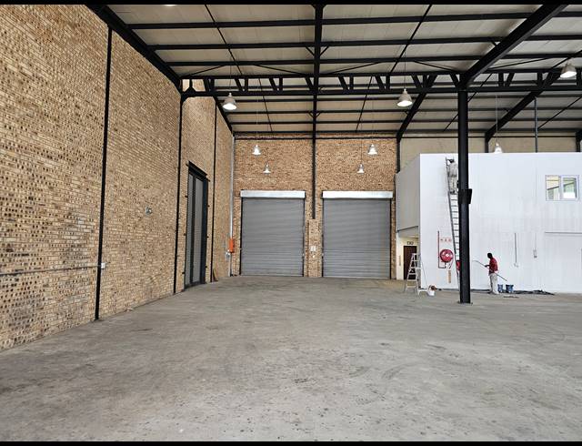 1,345M² WAREHOUSE TO LET IN NORTH RIDING